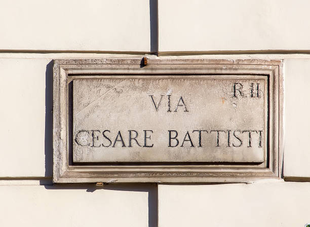 istock Street sign in Rome, Italy 928343684