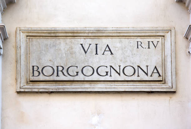 istock Street sign in Rome, Italy 928344082