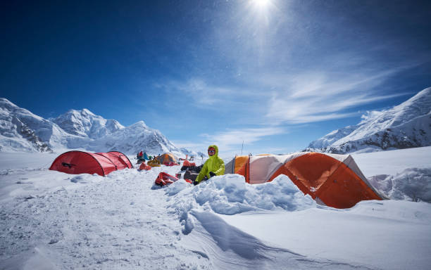 istock Mountaineer in camp 01 on Denali. 928396182