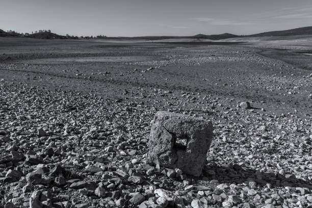 Swamp without water by the drought. Swamp of Alcantara. Extremadura. Spain.