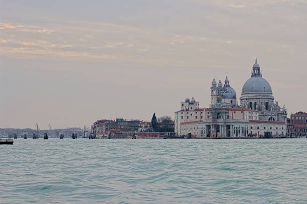 istock Santa Maria Della Salute View 928550150
