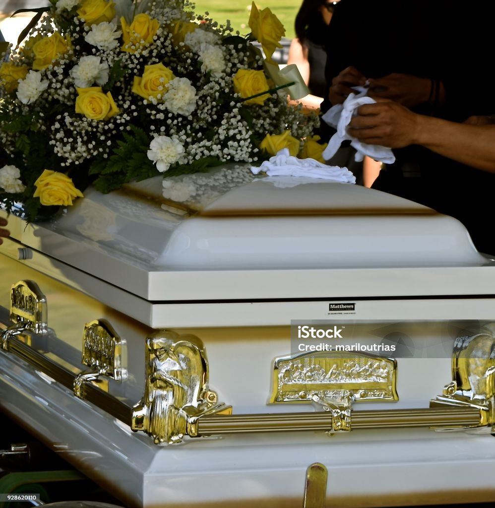 Quan Tài Tại Một Đám Tang Hình ảnh Sẵn có - Tải xuống Hình ảnh ...