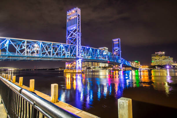 istock Main Street Bridge, Jacksonville Florida 928641550