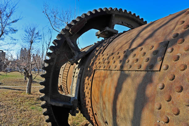 istock The old machinery and equipment 928652590