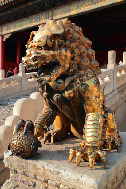 istock Lion of Forbidden City 928726198