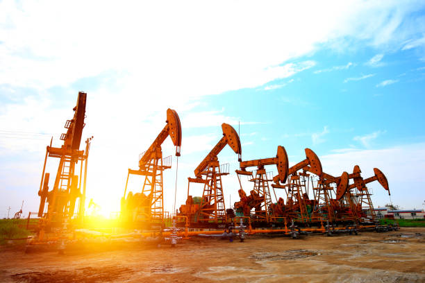istock The oil pump, industrial equipment 928768482