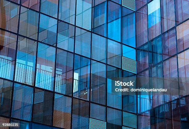 Blaugebäude Reflexion Stockfoto und mehr Bilder von Abstrakt - Abstrakt, Architektur, Blau