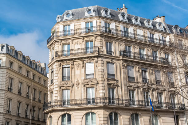 istock Paris, beautiful building in the center 928806642