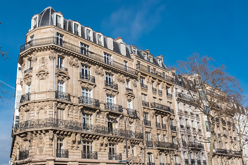 París, hermoso edificio en el centro photo