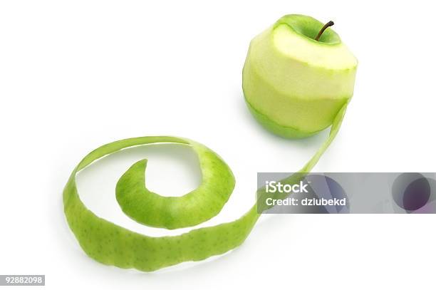 Foto de Maçã Com Peelings e mais fotos de stock de Alimentação Saudável - Alimentação Saudável, Branco, Casca de fruta