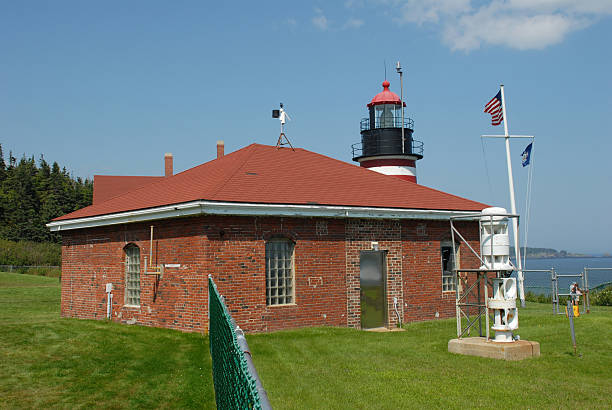 istock Foghorn building at West Quoddy Head Lighthouse 92882207
