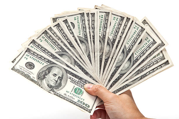 веер из сто доллара законопроектов - one hundred dollar bill dollar stack paper currency стоковые фото и изображения