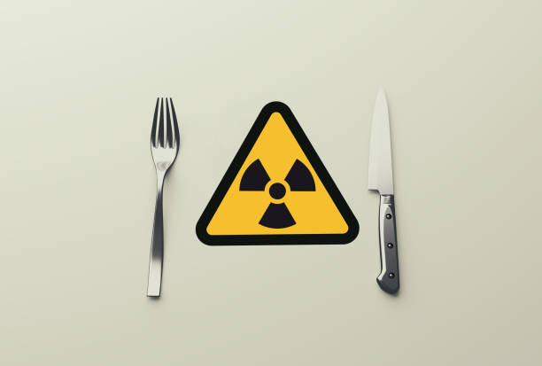 istock Dangerous food. vegetable, fork and knife, 3d illustration 928832294