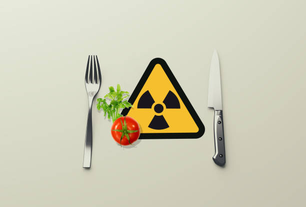 istock Dangerous food. vegetable, fork and knife, 3d illustration 928832306