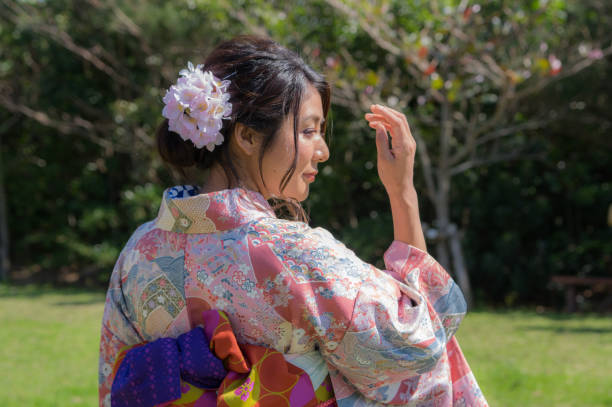 istock Japanese kimono women 928836140