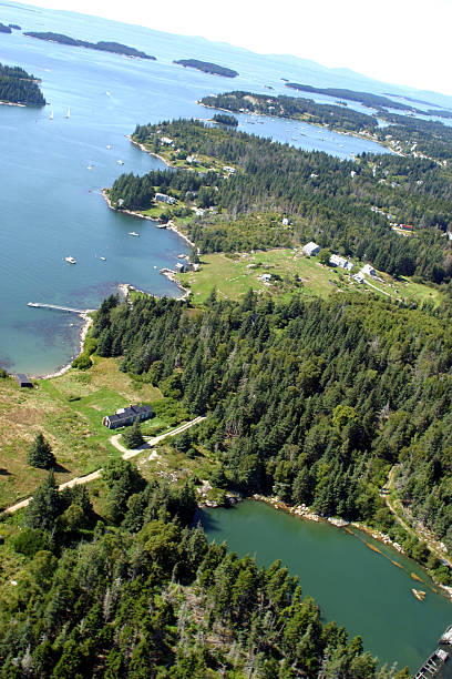 istock New England (US) coastline from airplane 92886743