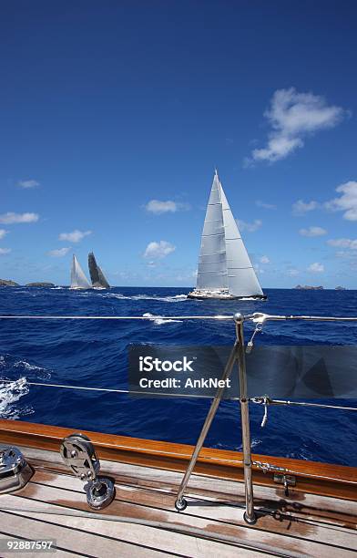 Photo libre de droit de De La Voile À Saintbarthélemy Antilles Françaises banque d'images et plus d'images libres de droit de Régate