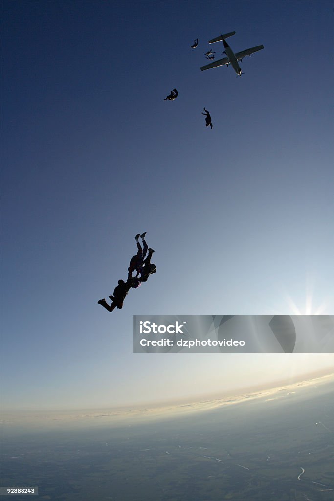 Skydivers salto - Foto de stock de Avión libre de derechos