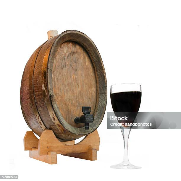 Wein Holzfass Und Glas Portwein Stockfoto und mehr Bilder von Alkoholisches Getränk - Alkoholisches Getränk, Eiche, Farbbild