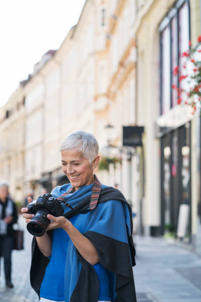 istock Exploring and photographing city 928905136