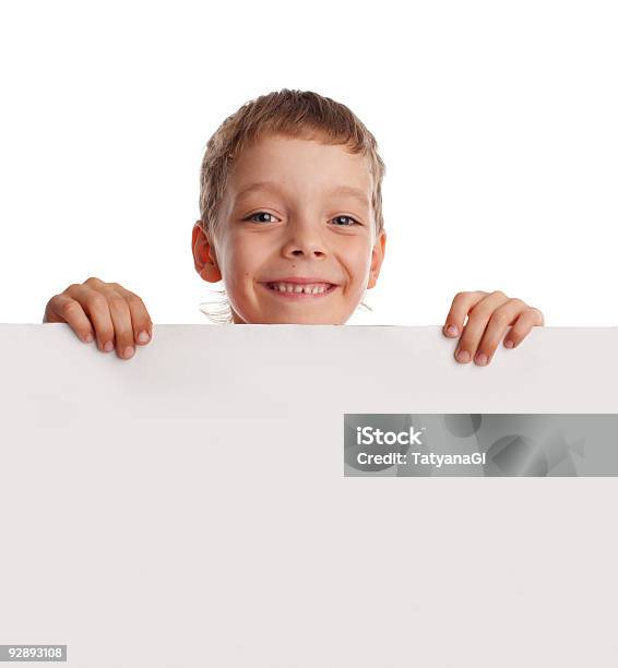 Niño Feliz Con El Vacío Blanco Foto de stock y más banco de imágenes de 6-7 años - 6-7 años, Agarrar, Alegre