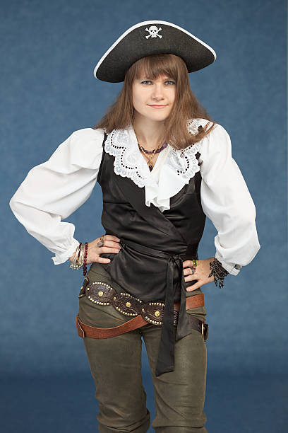 istock Pirate woman in hat 92894524