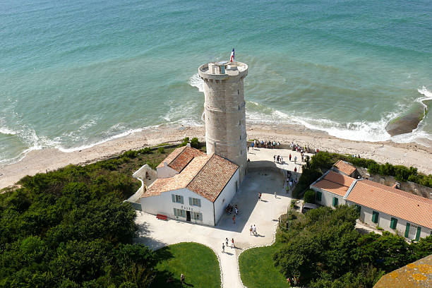 маяк на иль-де-ре - ile de france фотографии стоковые фото и изображения