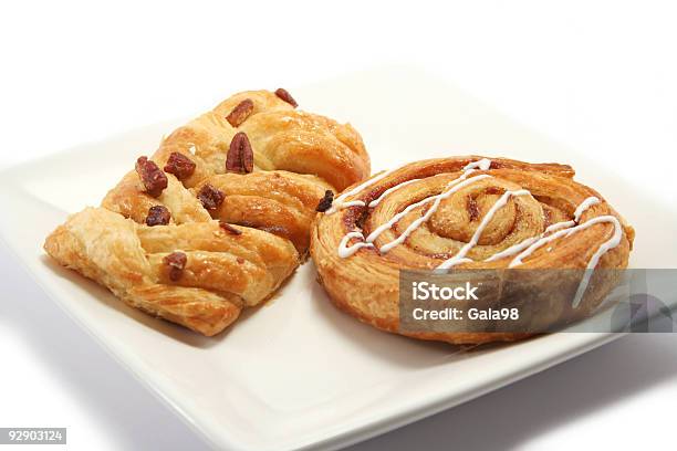 Foto de Pães Doces e mais fotos de stock de Assado no Forno - Assado no Forno, Bolo, Canela