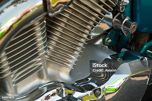 Motor De Motos Foto de stock y más banco de imágenes de Amortiguador mecánico - Amortiguador mecánico, Brillante, Color - Tipo de imagen