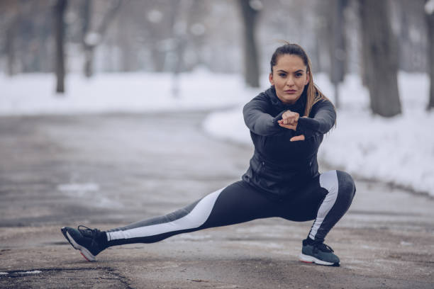 istock Fit woman training outdoors 929104440