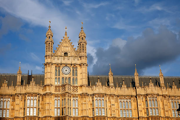 istock Houses of Parliament 92911618