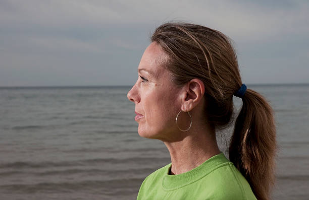 istock Profile of a woman 92913471