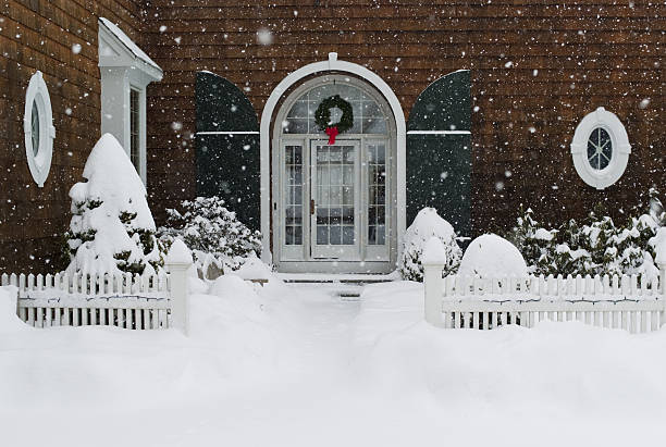 istock Snow Day House Winter 92914387