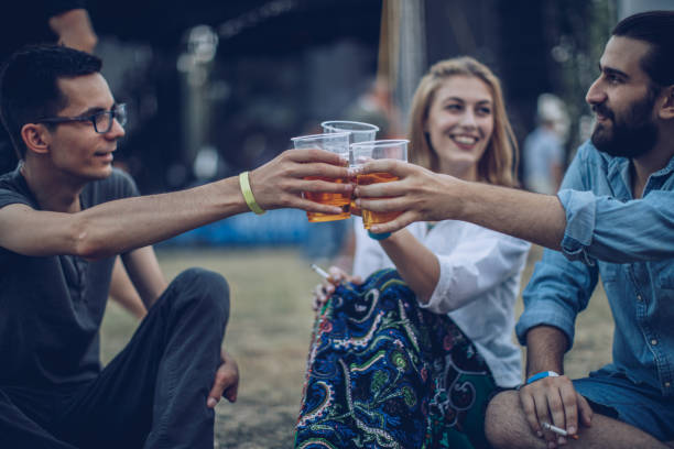 friends relaxing on concert - costume stage costume sunlight carnival imagens e fotografias de stock