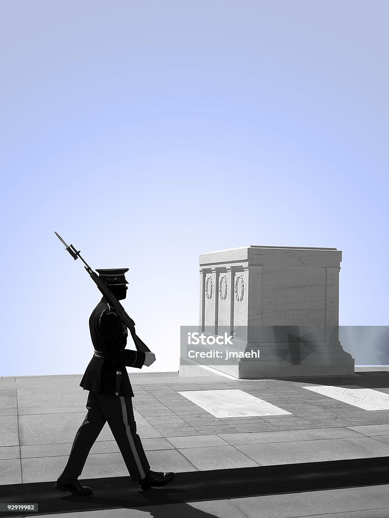 Tumba del soldado desconocido, el Cementerio Nacional de Arlington - Foto de stock de Cementerio Nacional de Arlington libre de derechos