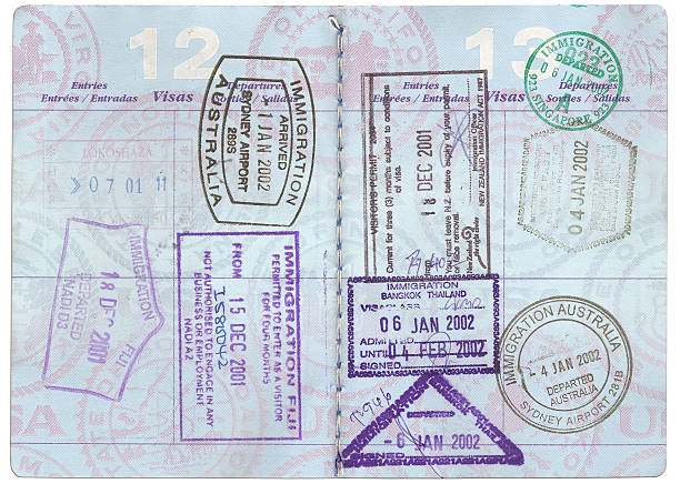 pasaporte estadounidense - passport stamp customs document emigration and immigration fotografías e imágenes de stock