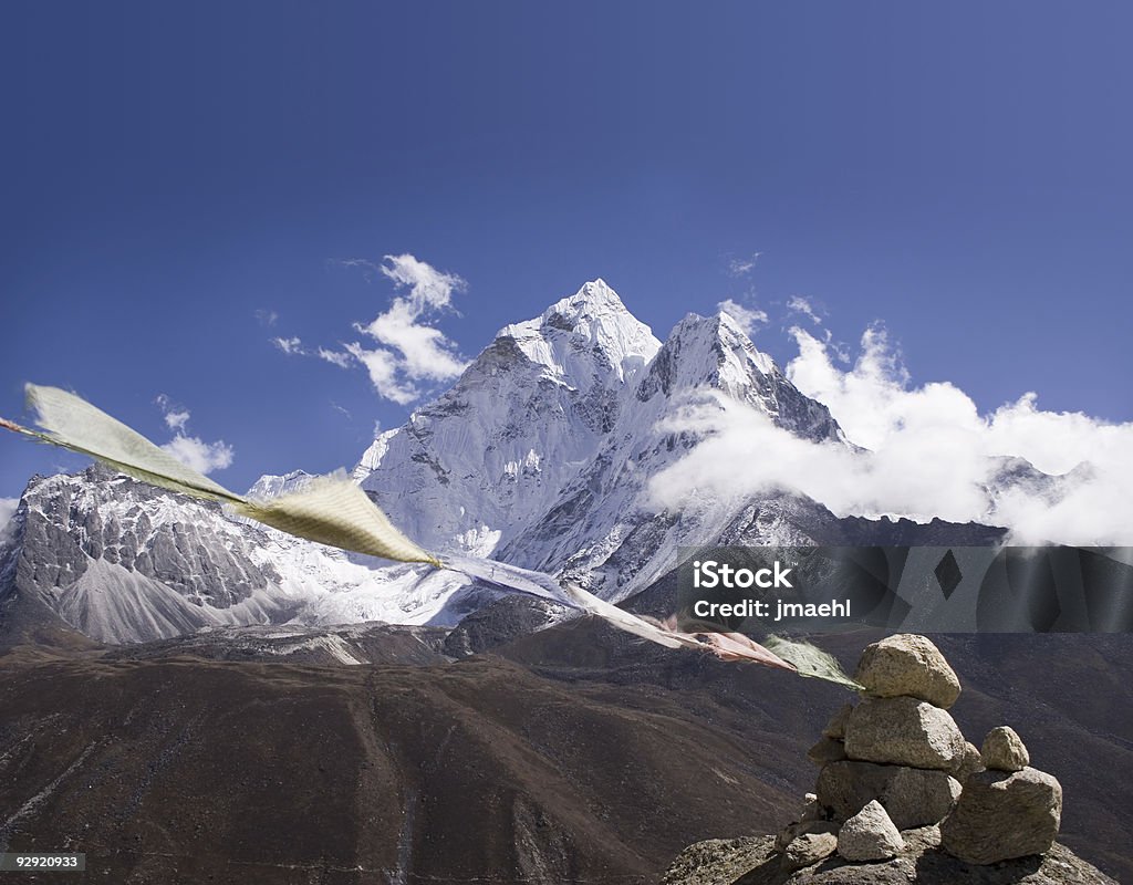 Montanha Ama Dablam Oração Bandeiras-Nepal - Royalty-free Ao Ar Livre Foto de stock