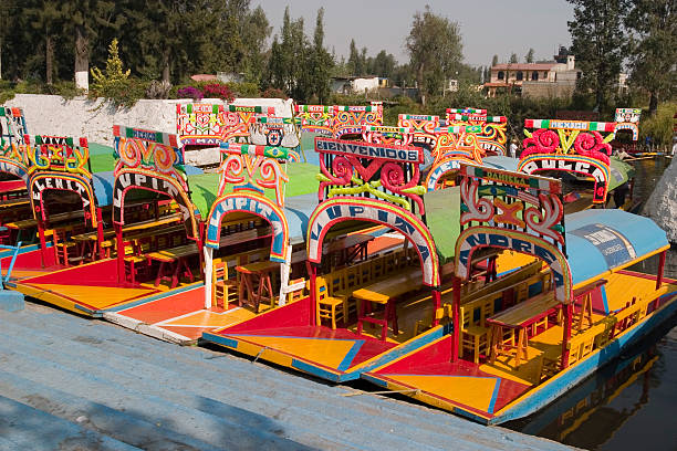 istock chalupas in Xochimilco 92927878