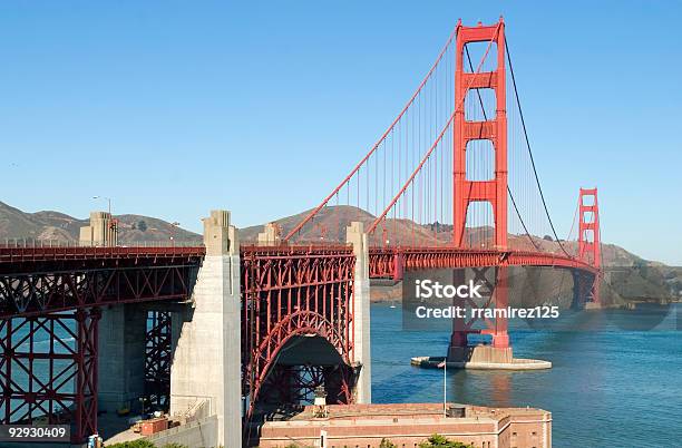 Puente Golden Gate Foto de stock y más banco de imágenes de Acontecimientos en las noticias - Acontecimientos en las noticias, Agua, Aire libre