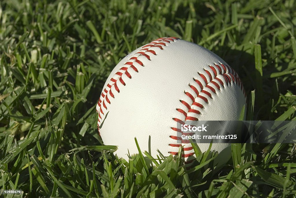 Close-up de Base de bola - Foto de stock de Softbol - Esporte royalty-free