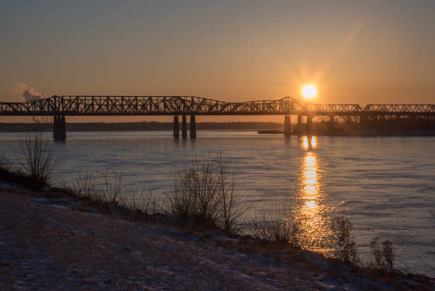 istock Sunset on the Mississippi River 929355096
