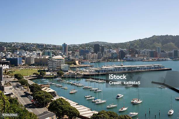 Porto Di Wellington Città E Barca - Fotografie stock e altre immagini di Litorale - Distretto - Litorale - Distretto, Wellington - Nuova Zelanda, Acqua