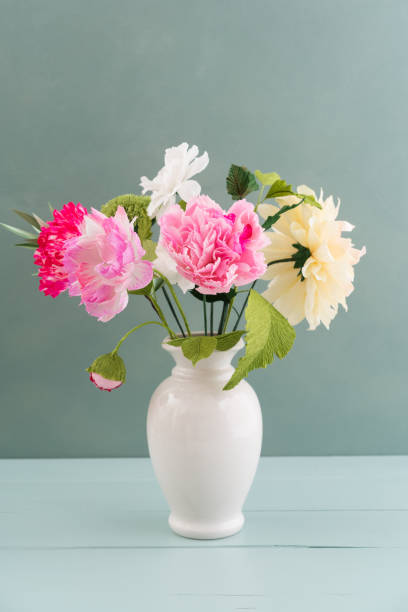 istock Crepe paper flower bouquet 929487204