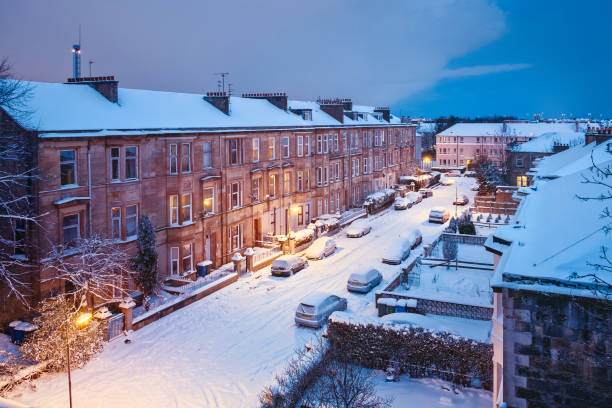 Courtyard of the city of Glasgow View from the top of the evening courtyard of the city of Glasgow in winter glasgow scotland stock pictures, royalty-free photos & images