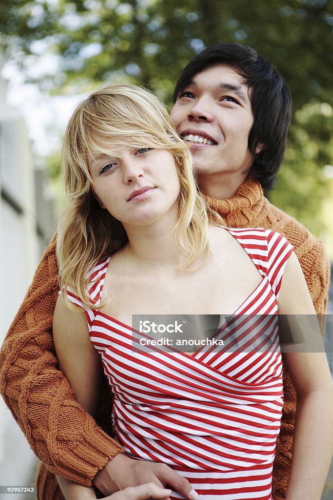 행복함 아름다운 젊은 커플입니다 - 로열티 프리 20-29세 스톡 사진