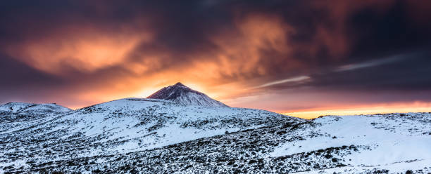 istock Golden sunset in Teide National Pak 929615720