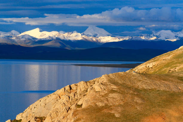 istock Namtso at sunset  in Tibet 929633028