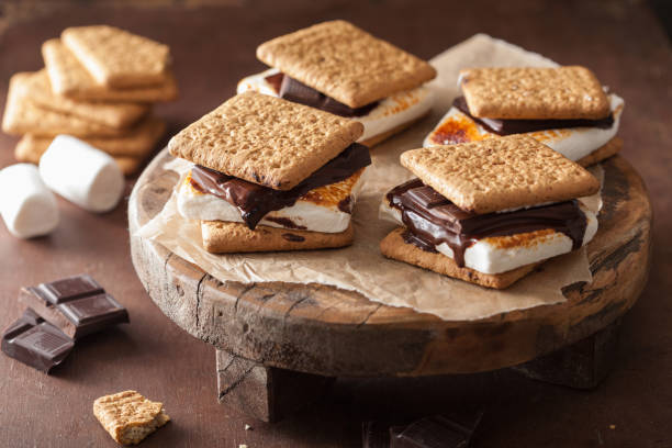 istock homemade marshmallow s'mores with chocolate on crackers 929657352