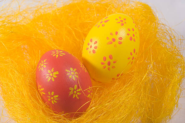 istock Red and yellow eastereggs 92966047