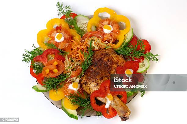 Foto de Carne De Frango Assado Com Legumes Alimentos Saudáveis Isolado e mais fotos de stock de Alimentação Não-saudável